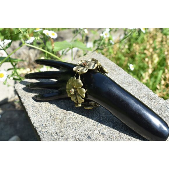 Gold toned Flower Statement Bracelet – Bold Sculptural Jewelry (size 7") - Picture 6 of 7